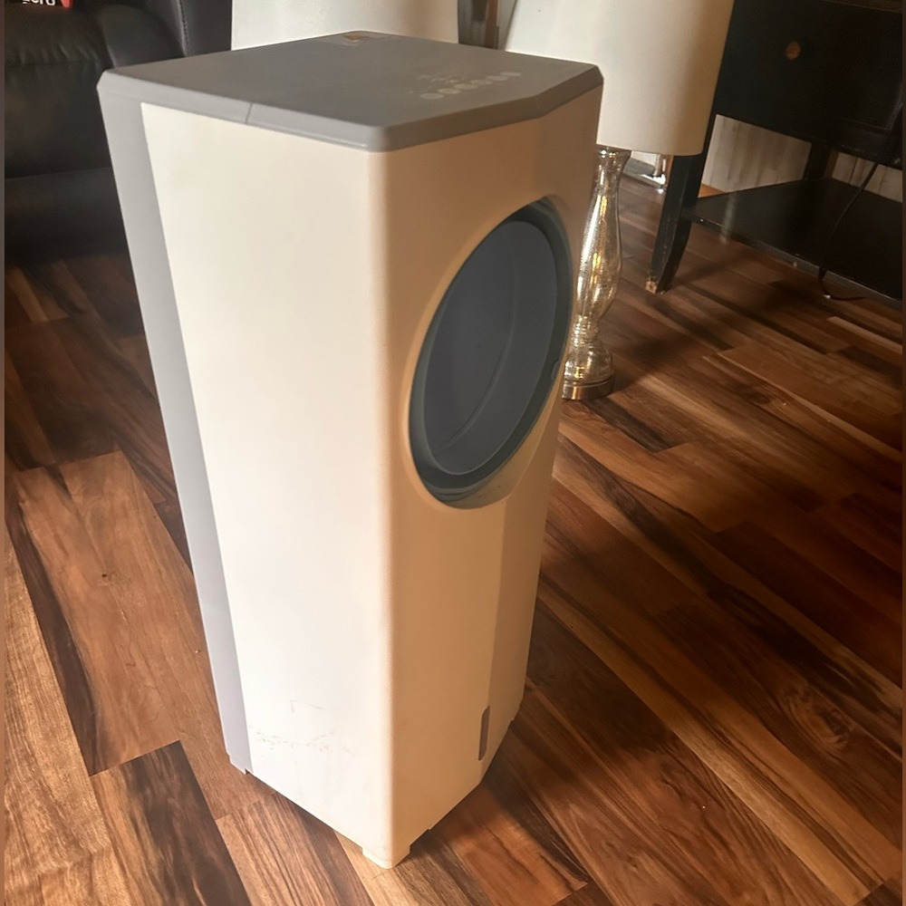 Portable AC device. - Picture 2 of 4